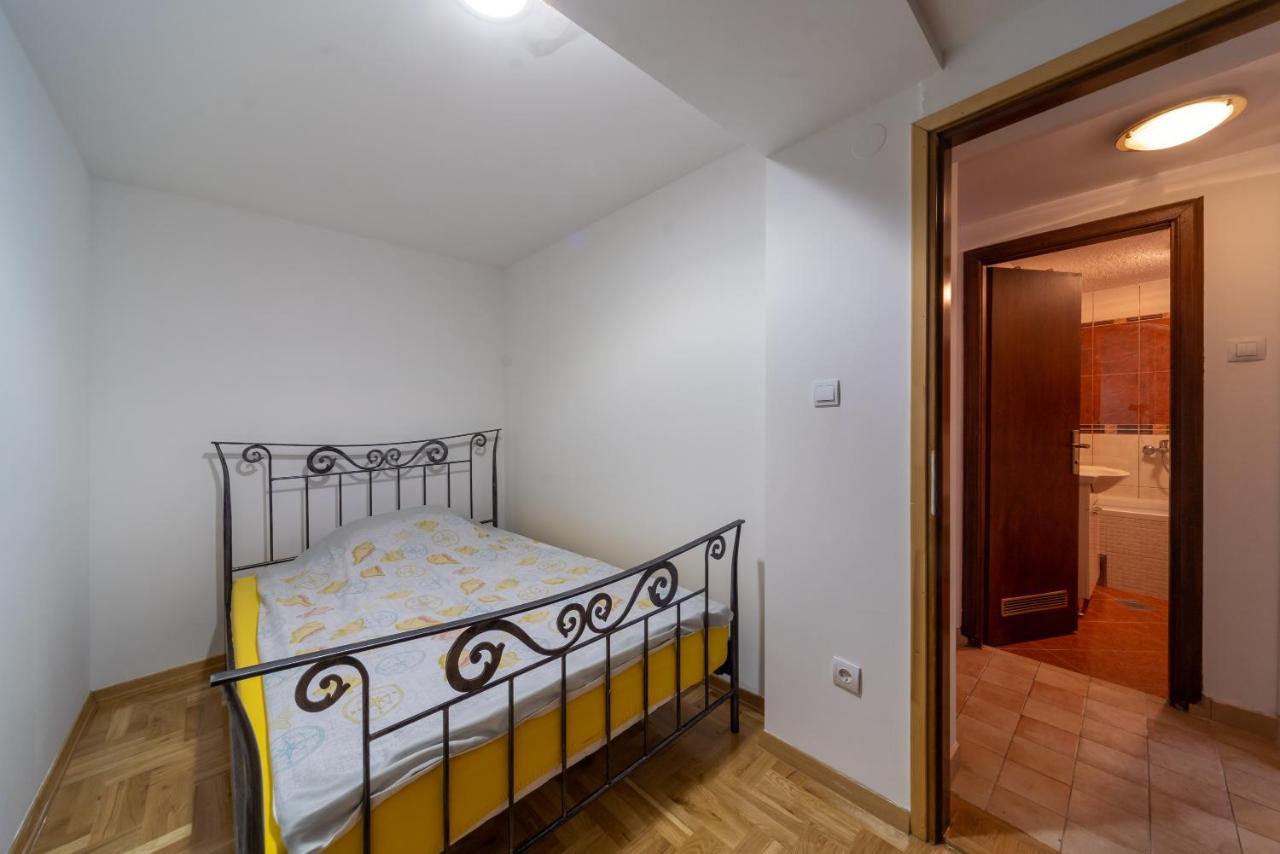Apartment Tresnja Zagabria Esterno foto